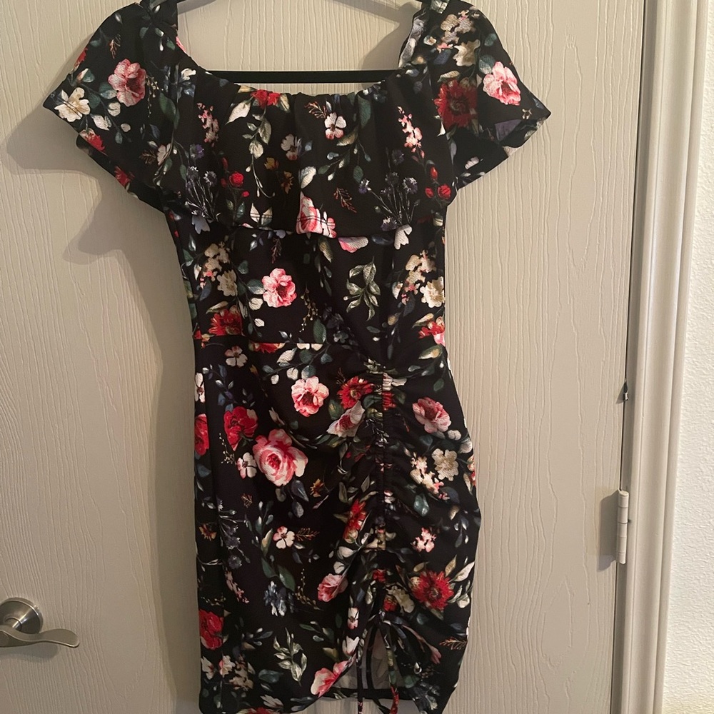 Beautiful Raunch Floral Body Forming Dress